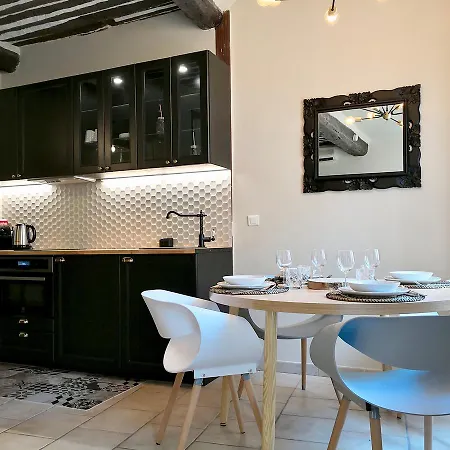 Little Star Apartment *